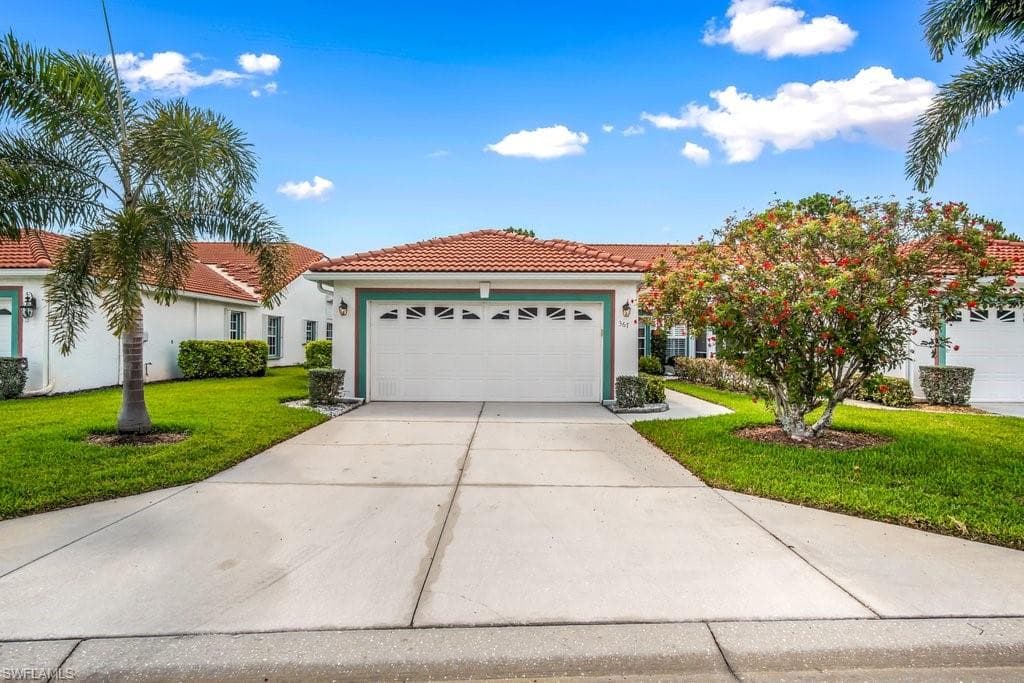 367 Melrose PL 14 NAPLES, FL 34104