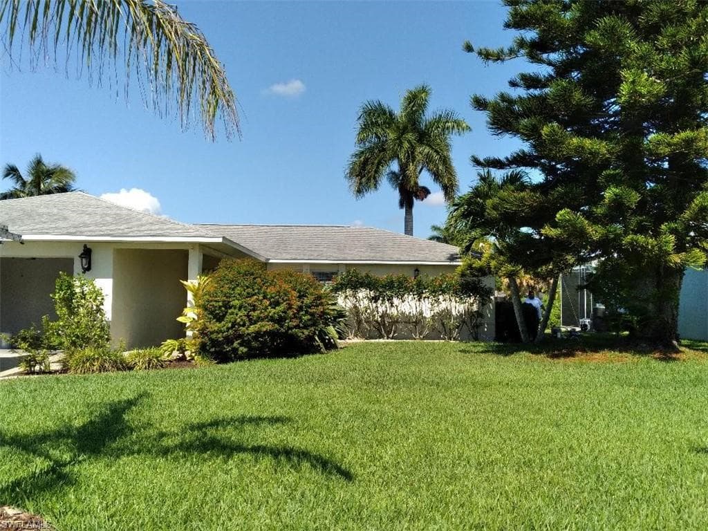 3322 SW 1st PL CAPE CORAL, FL 33914