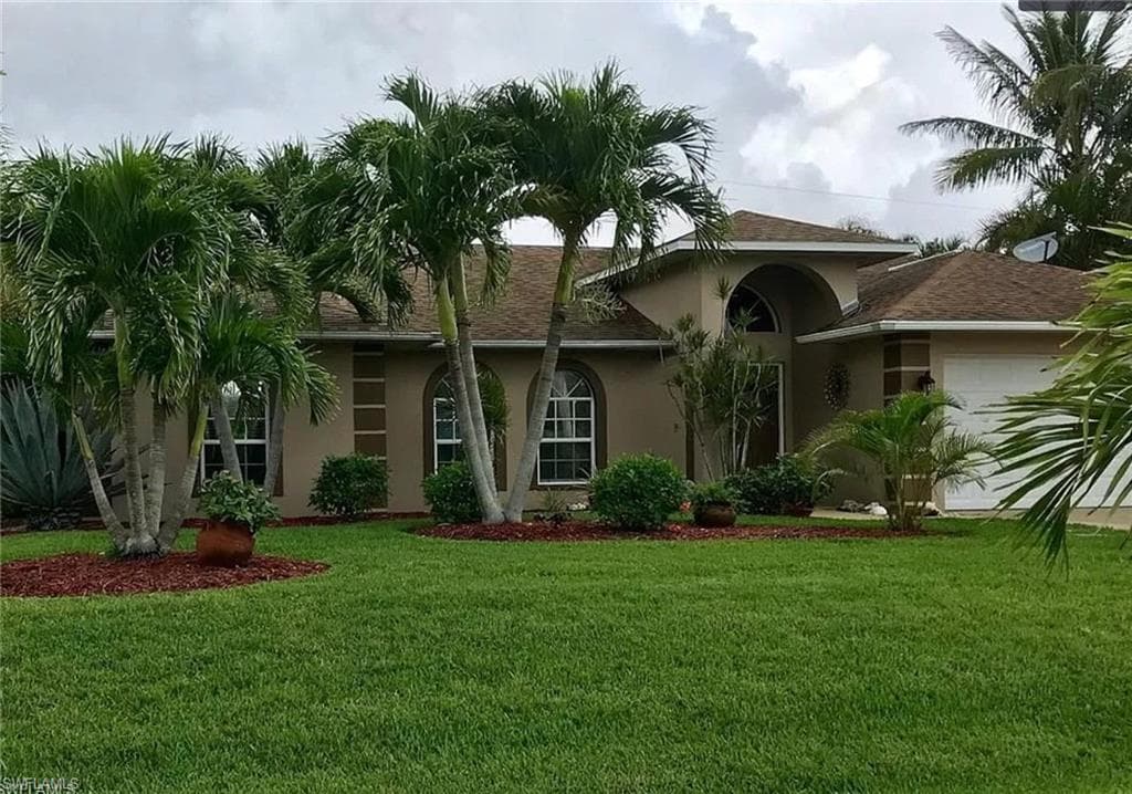 1925 SW 51st TER CAPE CORAL, FL 33914
