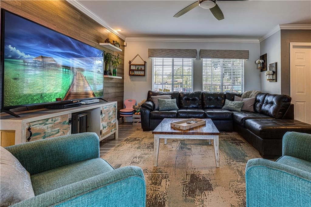 2435 31st AVE NE NAPLES, FL 34120
