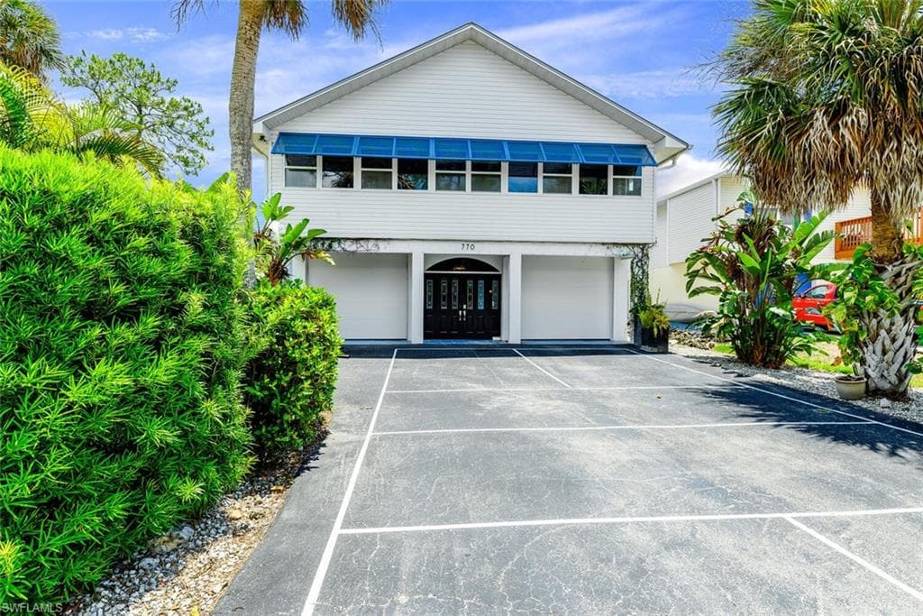 770 Park AVE NAPLES, FL 34110