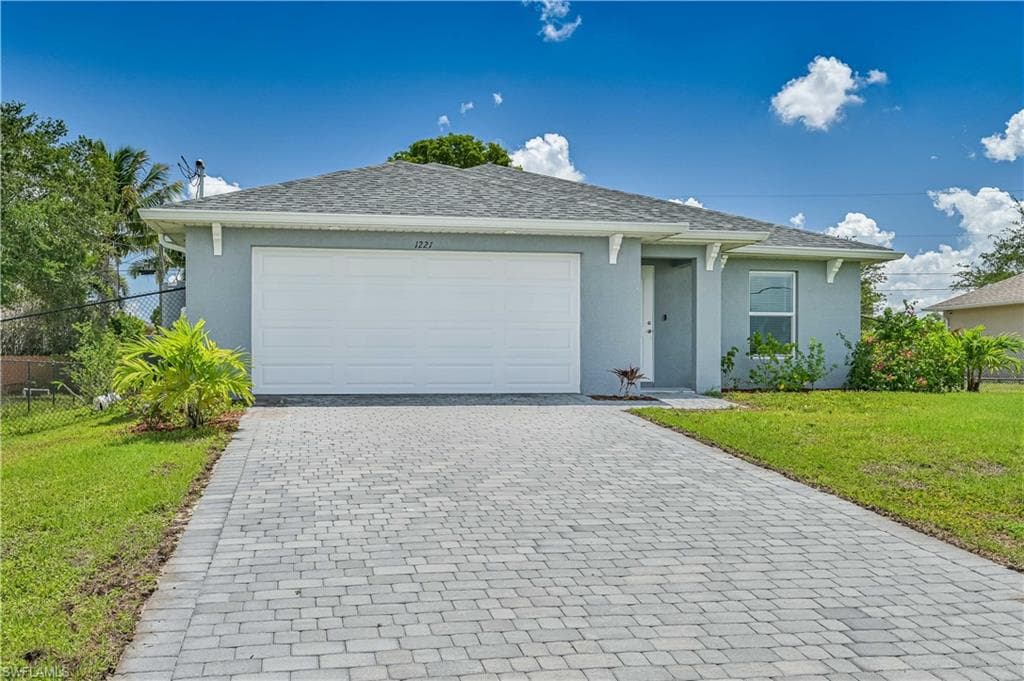 1221 NE 4th AVE CAPE CORAL, FL 33909