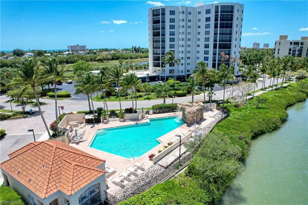 4198 Bay Beach LN 135 FORT MYERS BEACH, FL 33931
