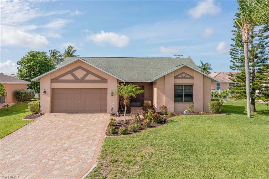 1902 SW 45th LN CAPE CORAL, FL 33914