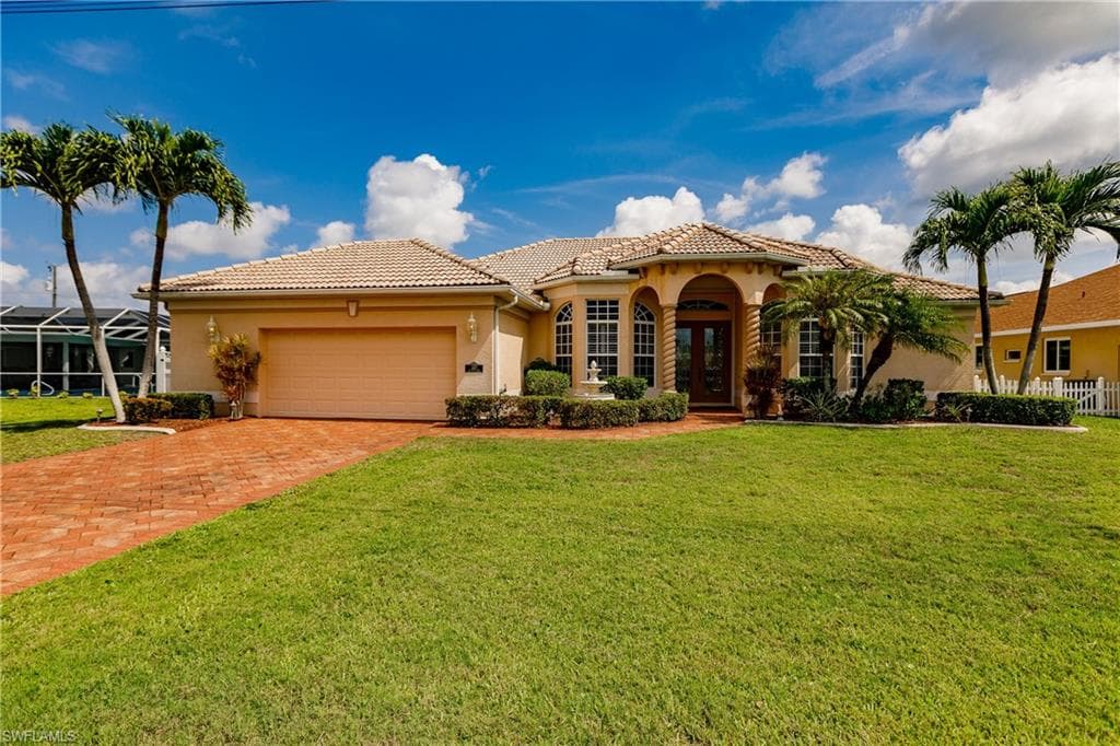 249 SW 37th LN CAPE CORAL, FL 33914