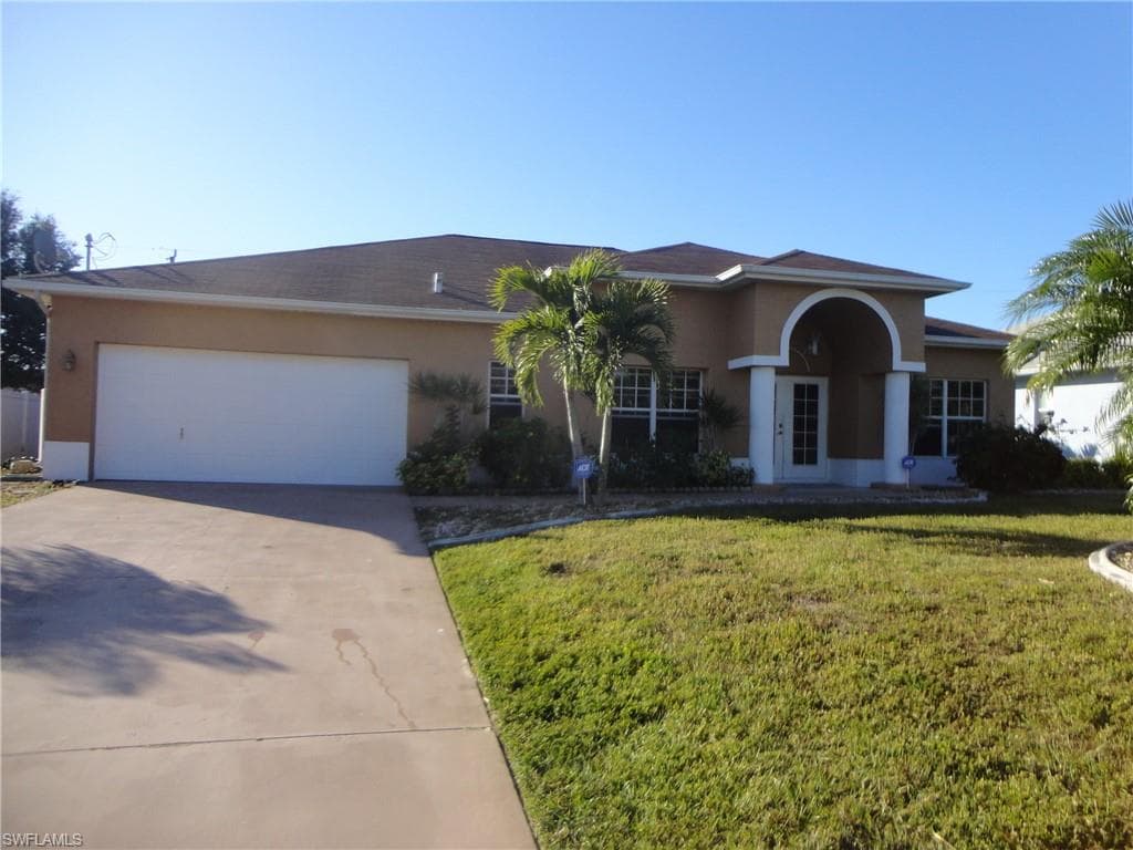 1124 SW 45th ST CAPE CORAL, FL 33914