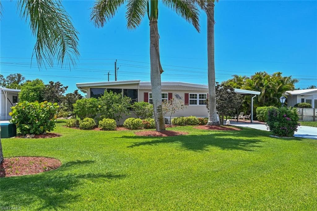 45 Le Mans DR NAPLES, FL 34112