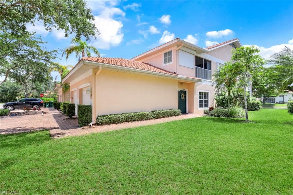 5610 Sherborn DR 202 NAPLES, FL 34110