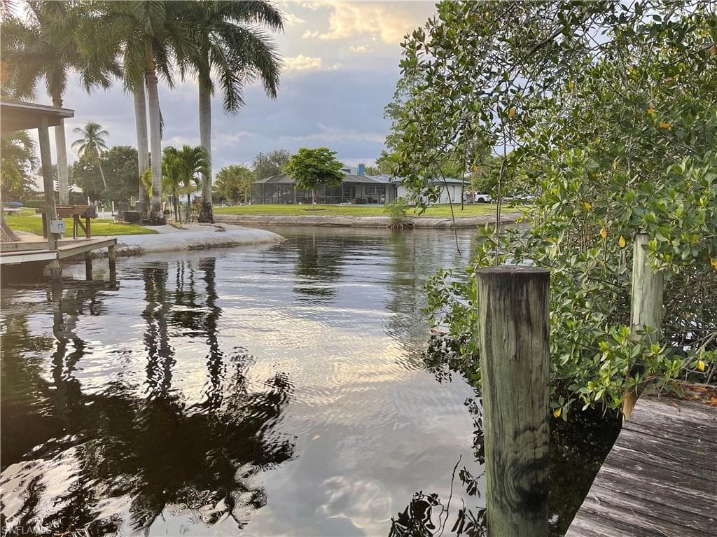 18250 Pioneer RD FORT MYERS, FL 33908