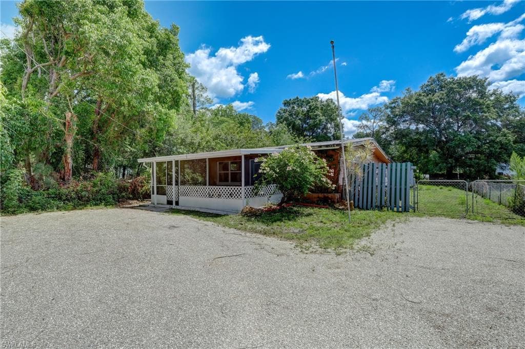 20090 Campbell RD NORTH FORT MYERS, FL 33917