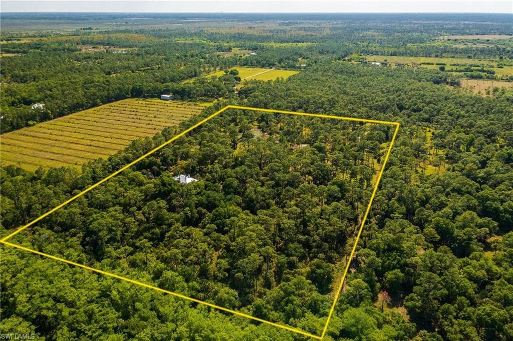 1000 Tuscarora RD LABELLE, FL 33935