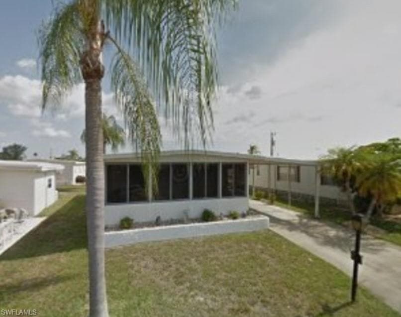 5526 Colonial RD NORTH FORT MYERS, FL 33917
