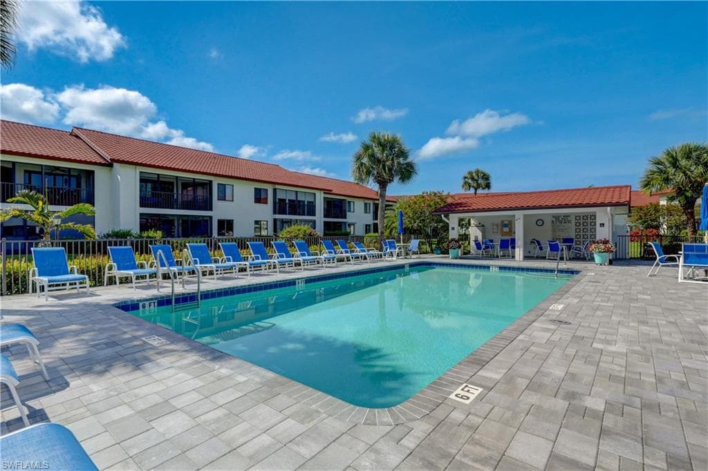 4983 Pepper CIR H-205 NAPLES, FL 34113