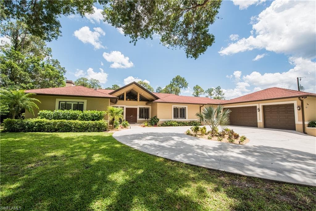 390 31st ST SW NAPLES, FL 34117