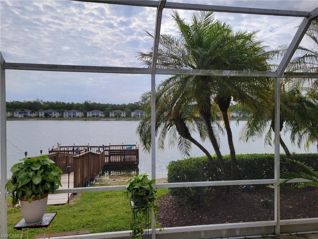 2848 Crown Point W NAPLES, FL 34112
