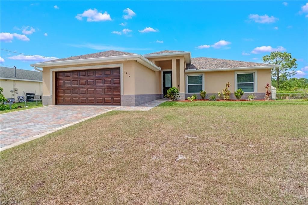 3110 42nd ST W LEHIGH ACRES, FL 33971