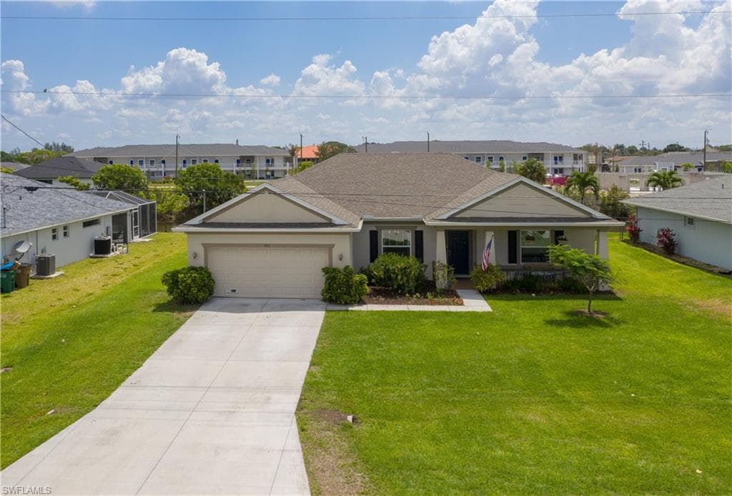3311 SW 8th CT CAPE CORAL, FL 33914