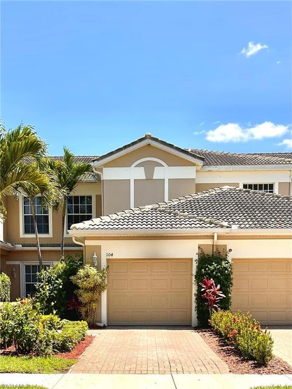 9227 Calle Arragon AVE 104 FORT MYERS, FL 33908