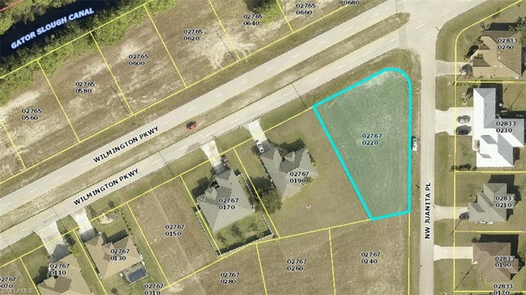 24 Wilmington PKY CAPE CORAL, FL 33993