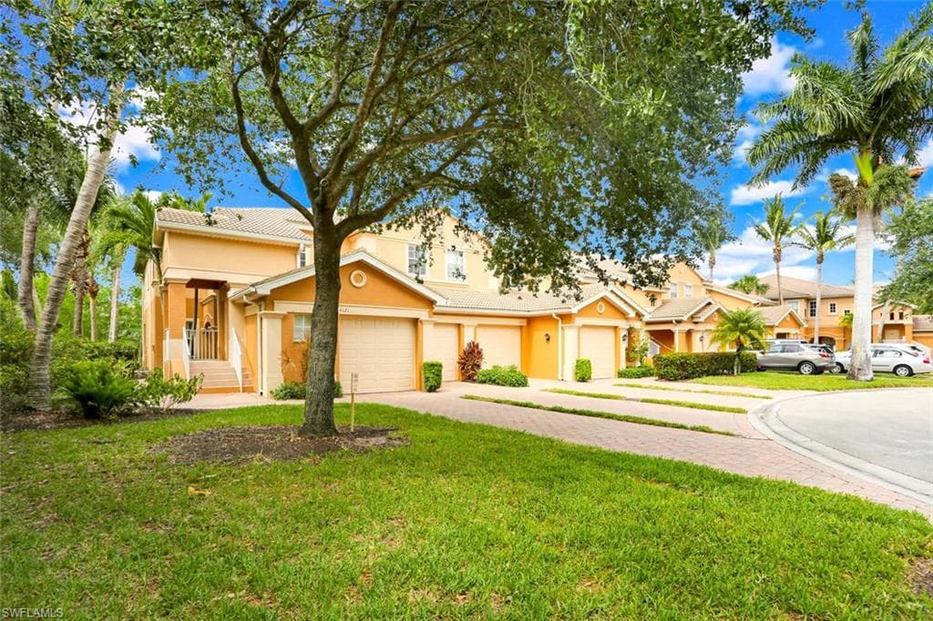 9651 Spanish Moss WAY 4121 BONITA SPRINGS, FL 34135