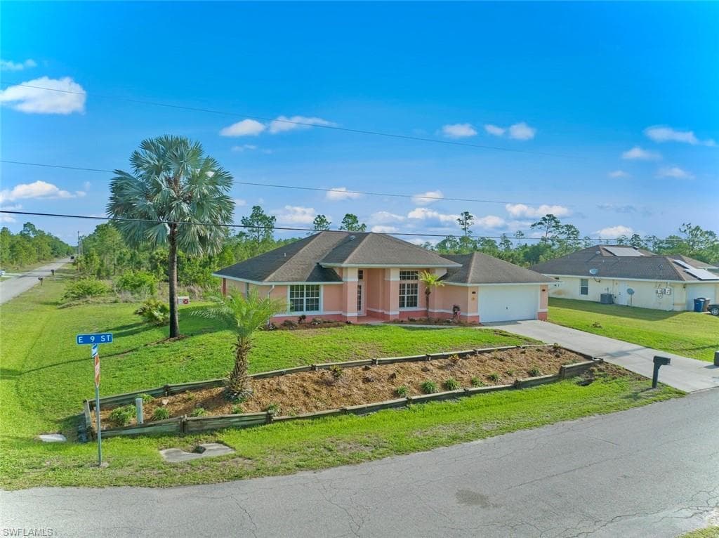 1301 E 9th ST LEHIGH ACRES, FL 33972