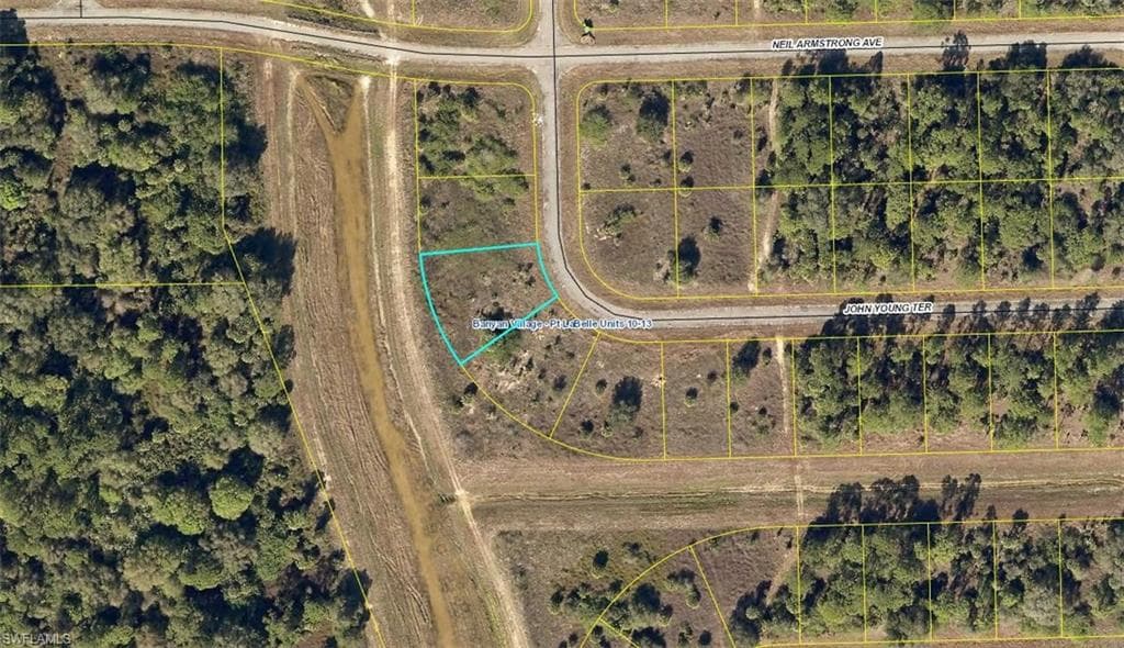 204 John Young TER LABELLE, FL 33935