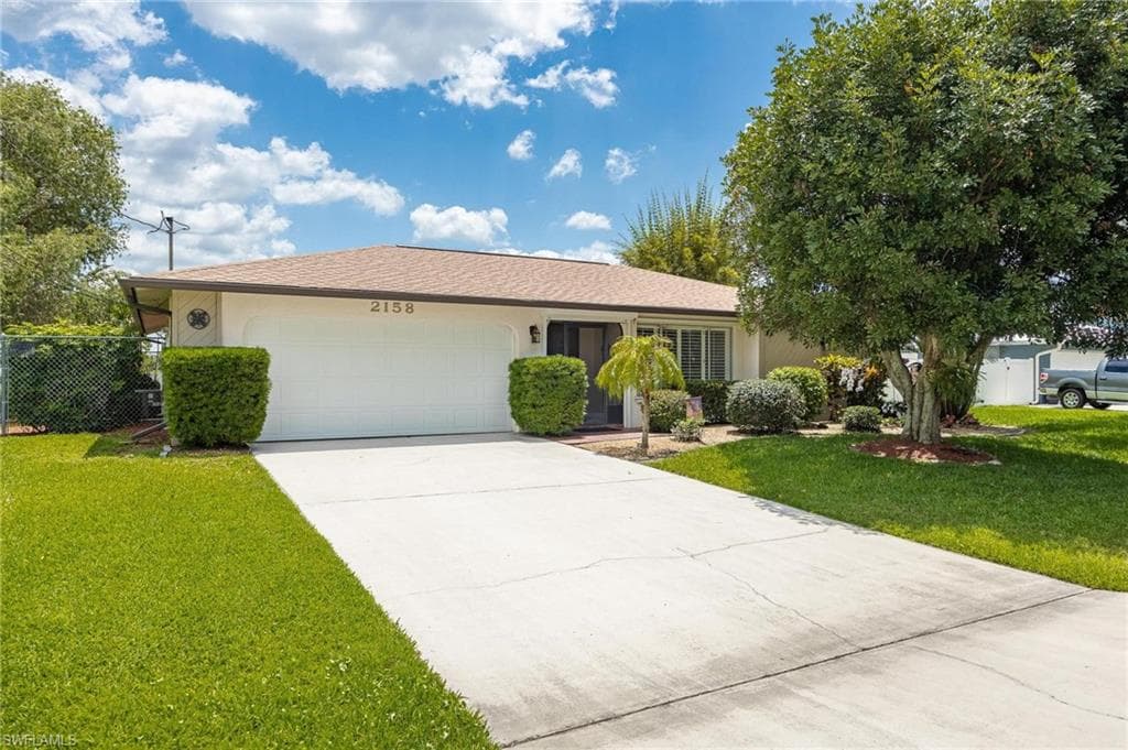 2158 Cape WAY NORTH FORT MYERS, FL 33917