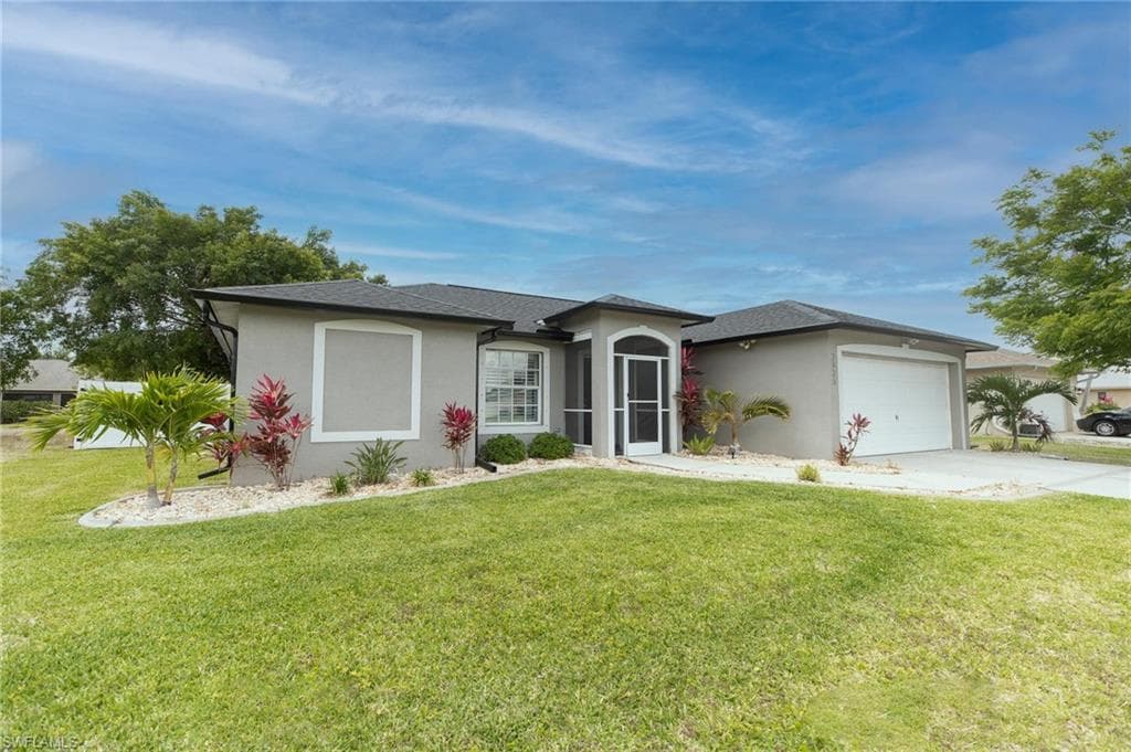 2926 SE 8th AVE CAPE CORAL, FL 33904