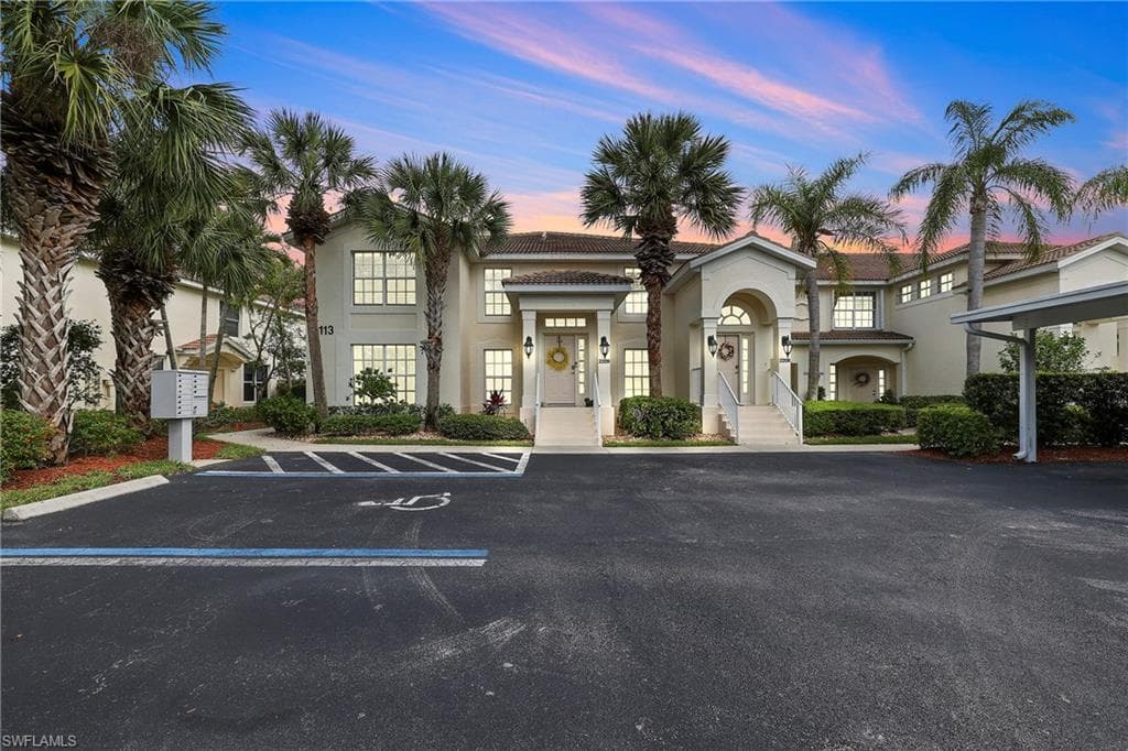 10113 Colonial Country Club BLVD 2210 FORT MYERS, FL 33913