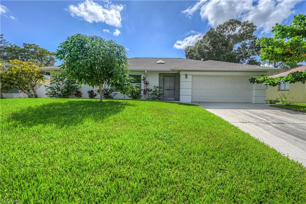 857 Bluebird ST NAPLES, FL 34104