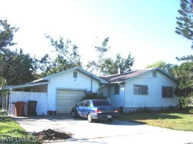 2305 Altamont AVE FORT MYERS, FL 33901