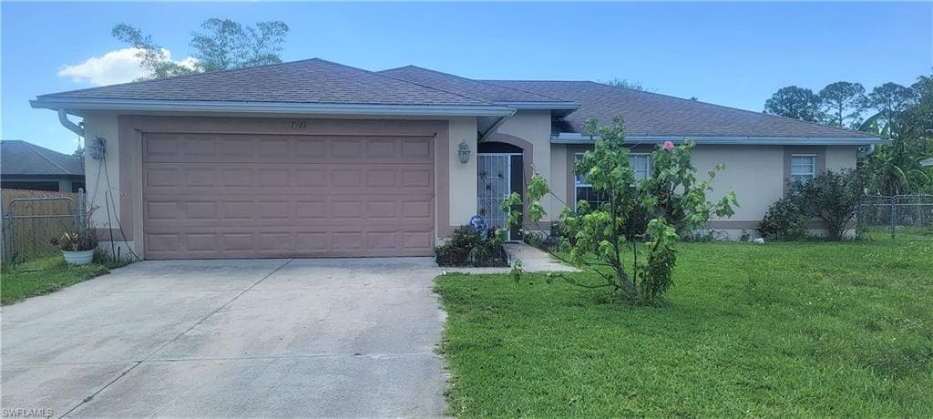 1903 Whitman AVE LEHIGH ACRES, FL 33972