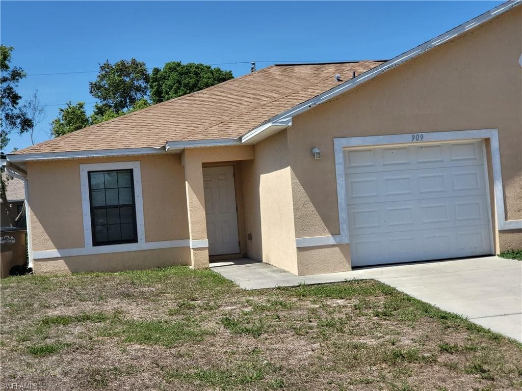909 SE 13th ST CAPE CORAL, FL 33904