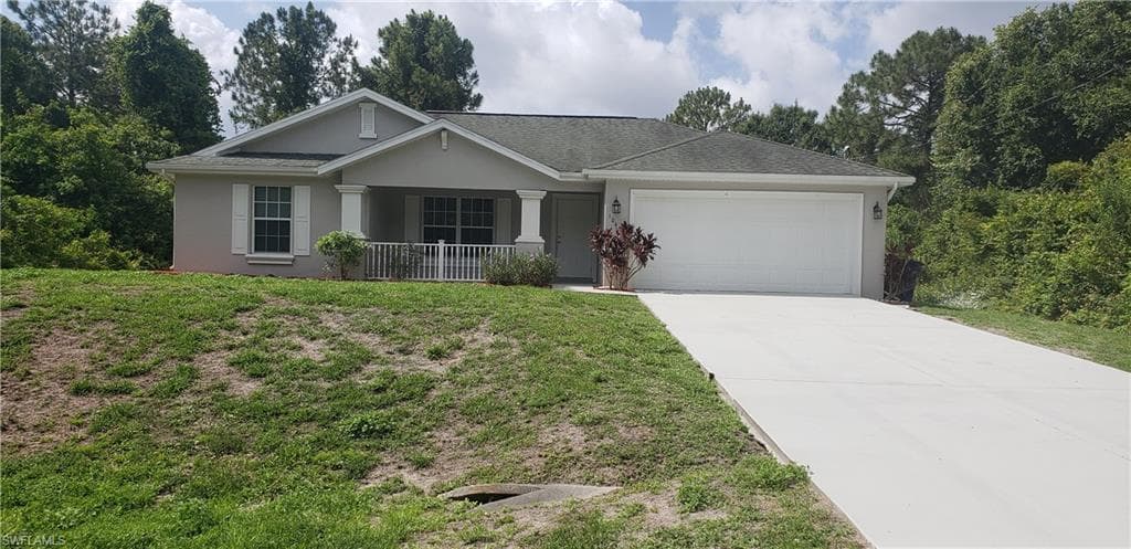 1042 Sunrise BLVD LEHIGH ACRES, FL 33974