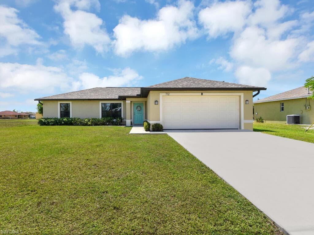 712 NE Van Loon LN CAPE CORAL, FL 33909