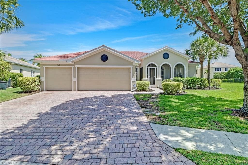 2708 Windwood CT CAPE CORAL, FL 33991