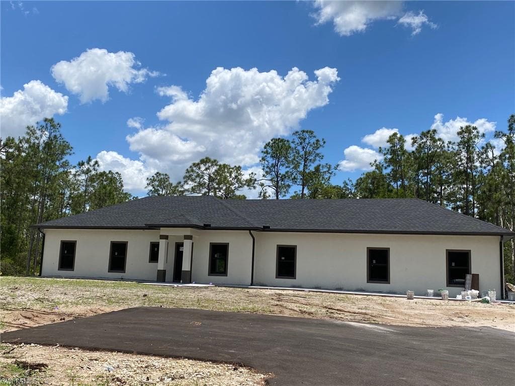 1274 Limpkin RD NAPLES, FL 34120