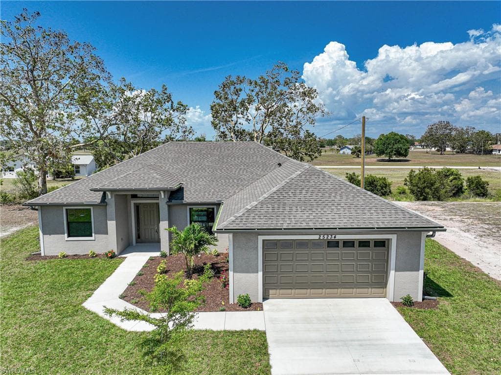 25234 Estrada CIR PUNTA GORDA, FL 33955