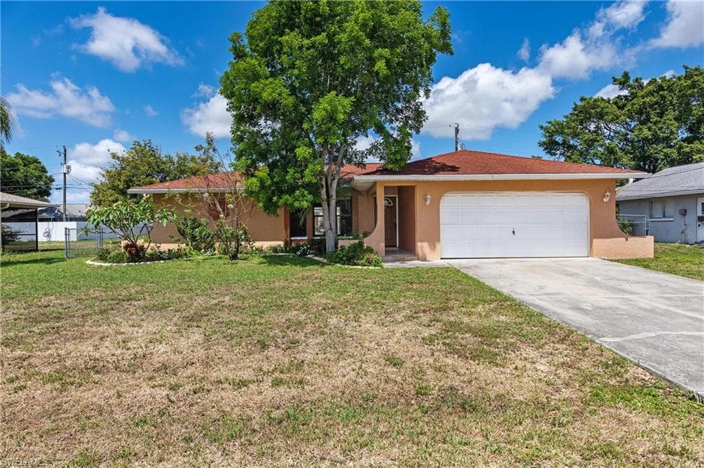 704 SE 11th PL CAPE CORAL, FL 33990
