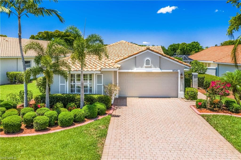 9330 Springview LOOP ESTERO, FL 33928