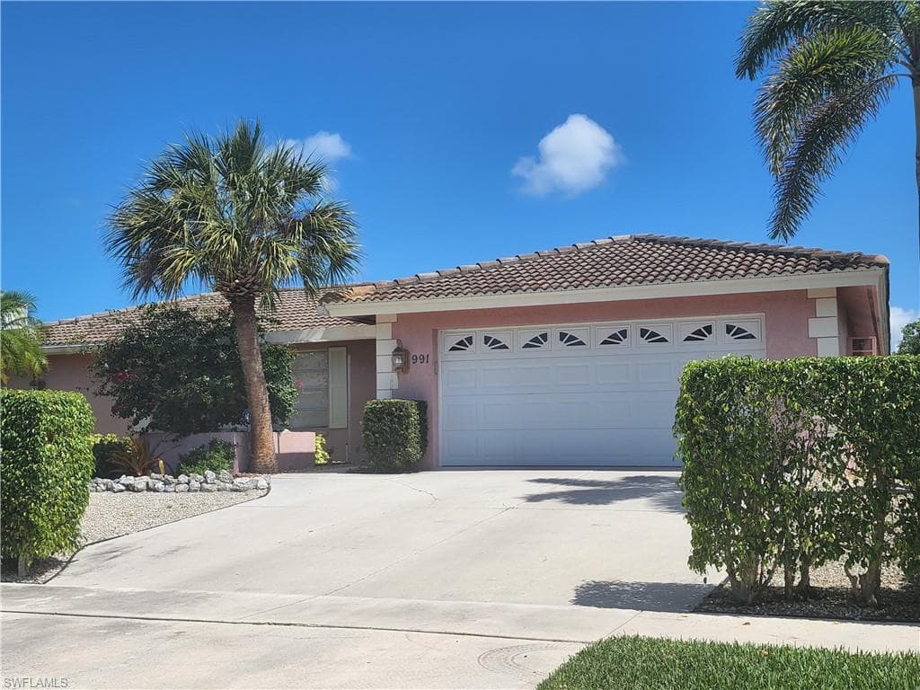 991 Valley AVE MARCO ISLAND, FL 34145