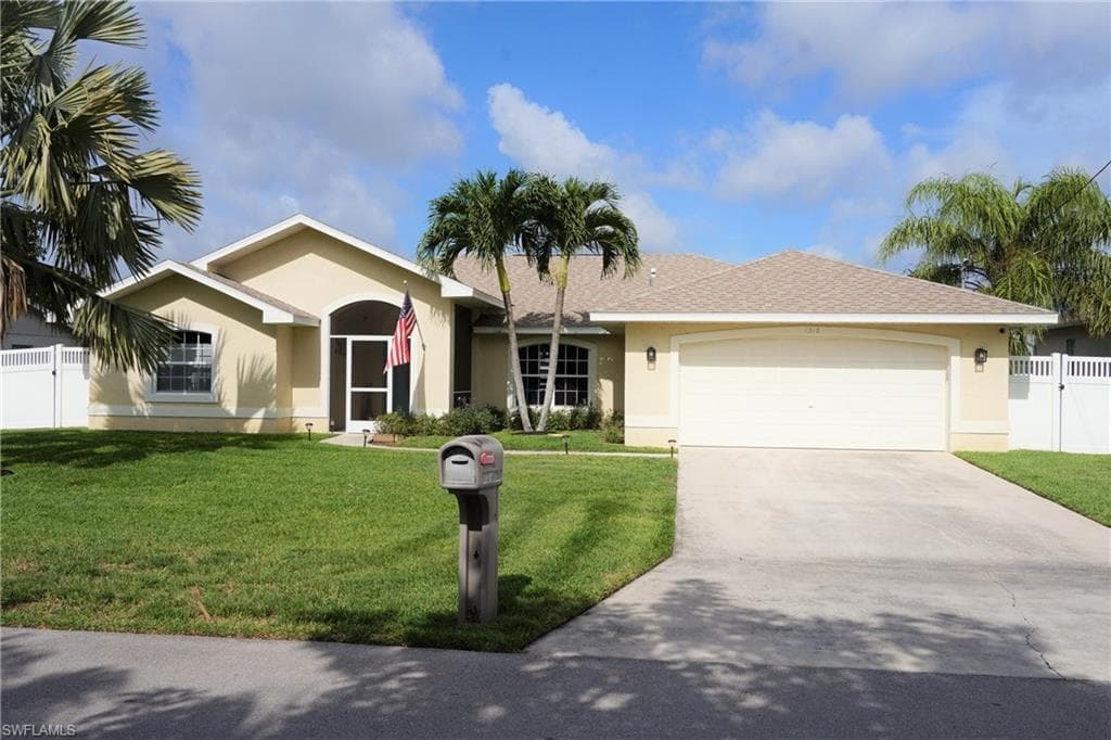 1318 SE 20th CT CAPE CORAL, FL 33990