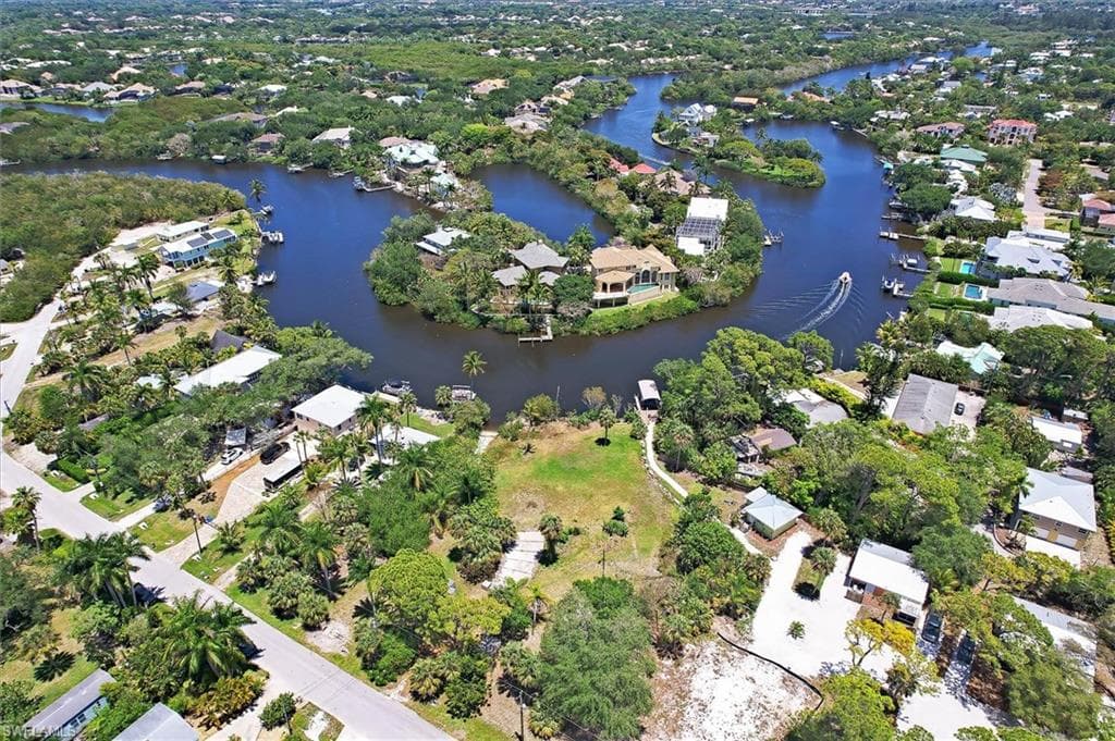 27580 BIG BEND RD BONITA SPRINGS, FL 34134