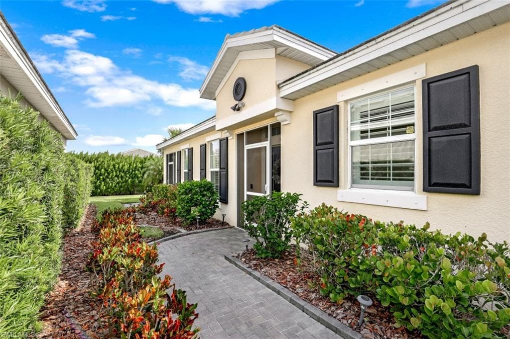 2637 Vareo CT CAPE CORAL, FL 33991