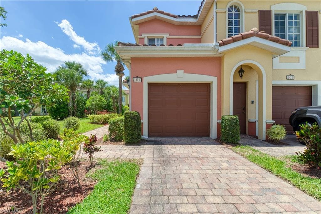 20254 Royal Villagio CT 101 ESTERO, FL 33928