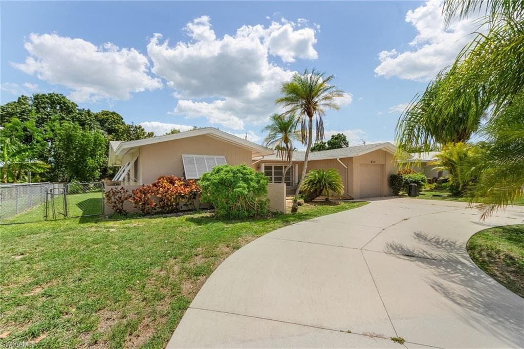 620 El Dorado PKY E CAPE CORAL, FL 33904