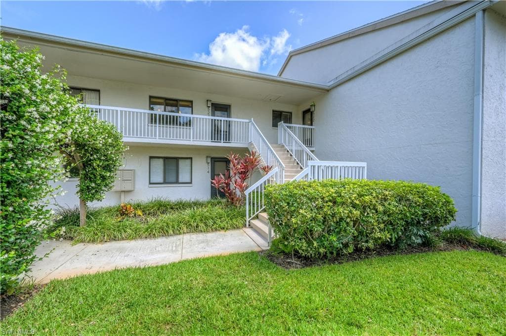 910 Vanderbilt Beach RD 524-W NAPLES, FL 34108
