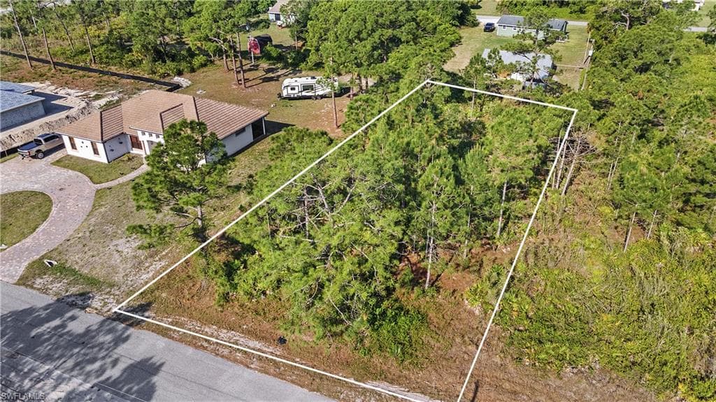 609 Johns AVE LEHIGH ACRES, FL 33972