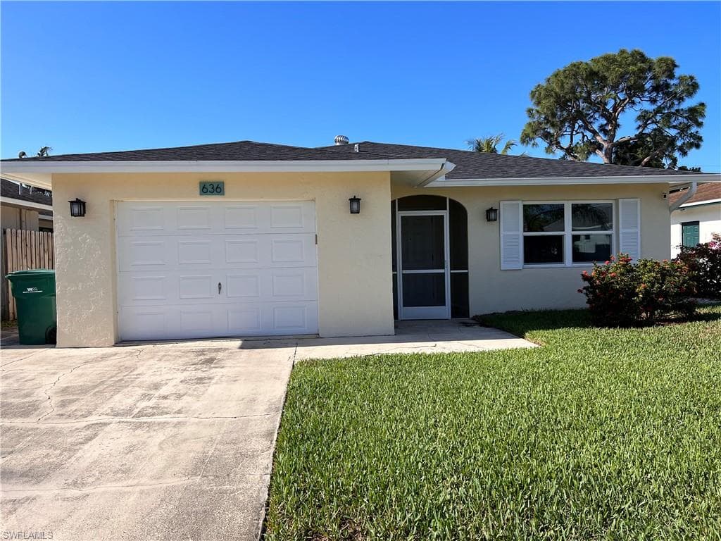636 98th AVE N NAPLES, FL 34108