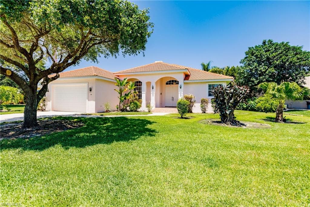 2358 KINGS LAKE BLVD NAPLES, FL 34112